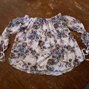 One ❤️ Clothing Floral Blouse; 3/4 Sleeves w/ties